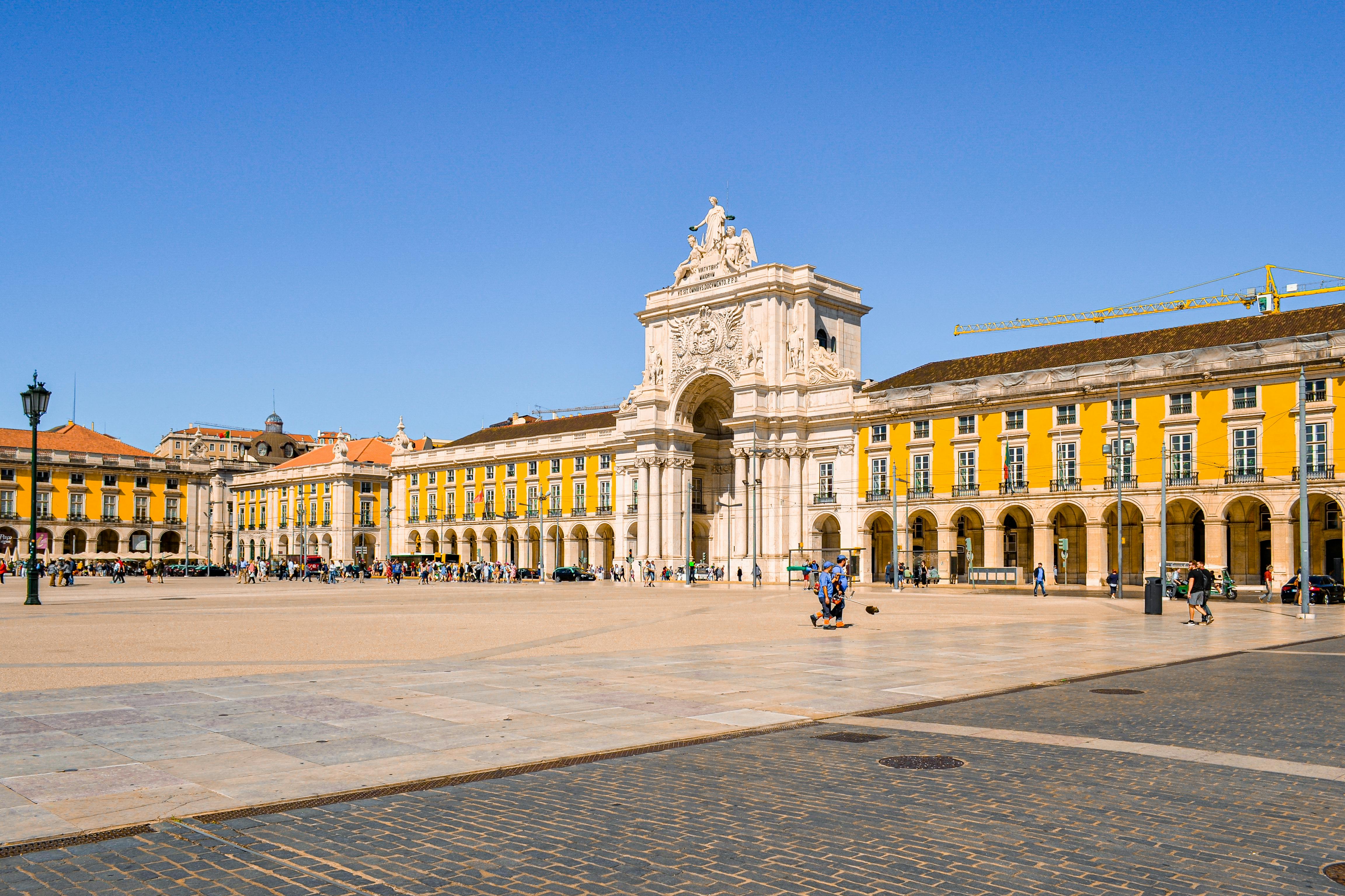 pexels-moraesrenata-31449749